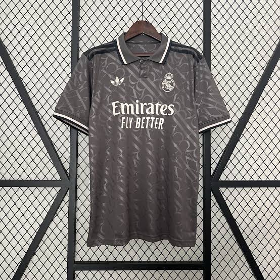 REAL MADRID THIRD KIT 2024/25
(FAN VERSION) - Image 2